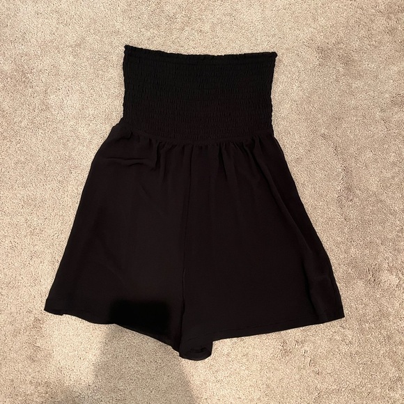 Urban Outfitters romper - Picture 1 of 3